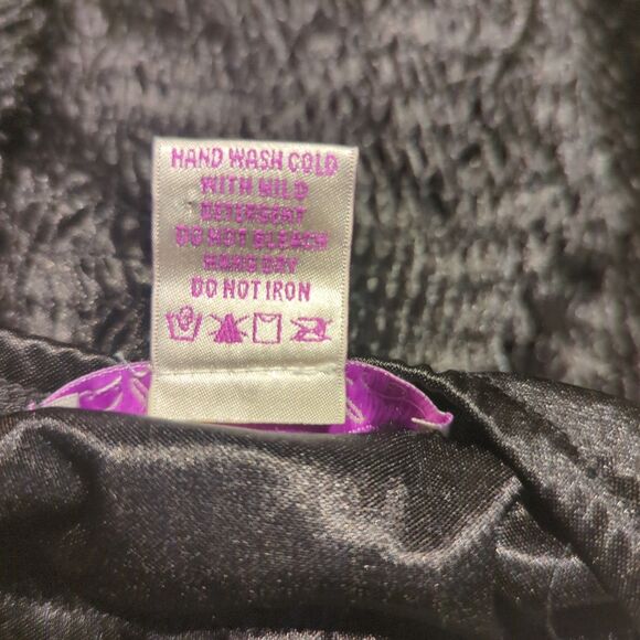 Y2K Vintage Wet Seal Halter Top Medium Black Satin Rosette Smocked Goth Vamp - Picture 5 of 6